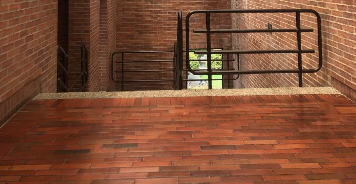 15 Reasons to Choose Brick Paver Flooring for Your Interiors