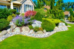 10 Front Yard Landscape Ideas With Natural Stones